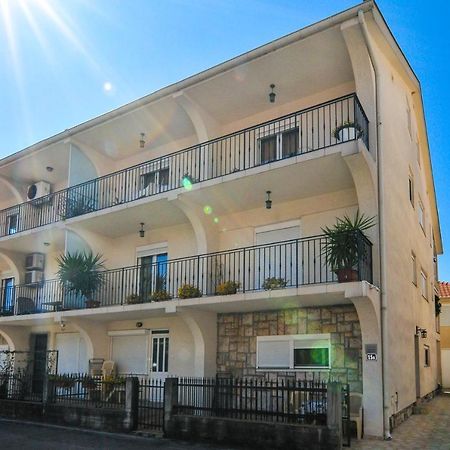 Apartmani Franovic Tivat Eksteriør billede
